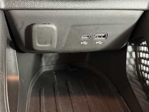 Certified 2024 Chevrolet TrailBlazer LT w/ LT Cold Weather Package FWD image 23