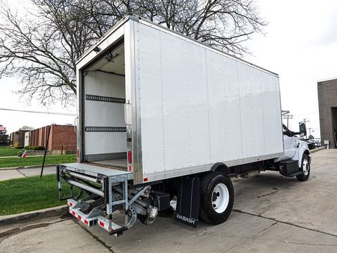 Used 2023 Ford F650 2WD Regular Cab Super Duty image 6