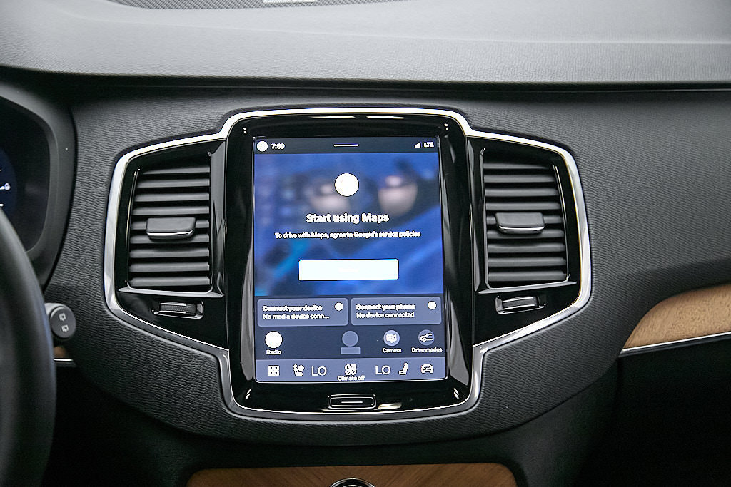 Certified 2023 Volvo XC90 T8 Plus w/ Protection Package AWD/4WD image 32