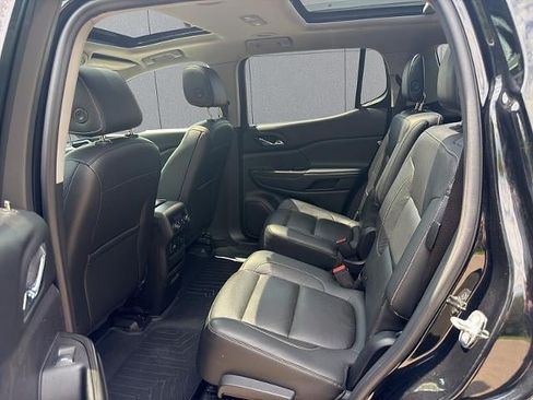 Used 2017 GMC Acadia SLT w/ LPO, Cargo Package AWD/4WD image 23