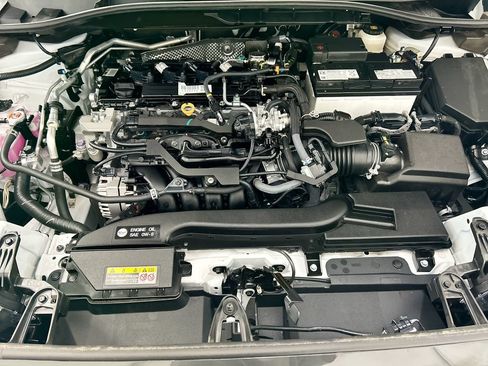 Certified 2025 Toyota Corolla Cross XLE w/ Convenience Package AWD/4WD image 27