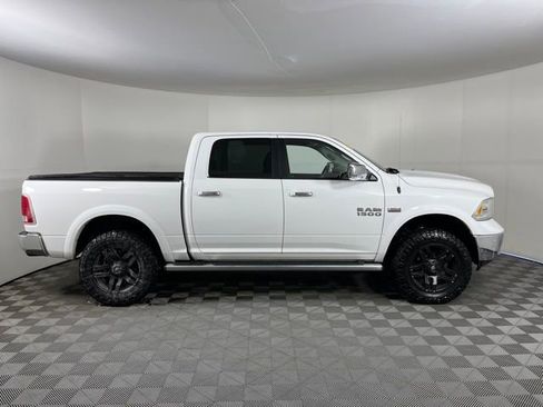 Used 2017 RAM 1500 Laramie w/ Convenience Group image 8