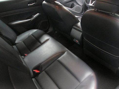 Used 2024 Nissan Altima 2.5 SR FWD image 26