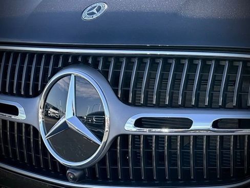 Used 2026 Mercedes-Benz GLC 300 4MATIC image 4