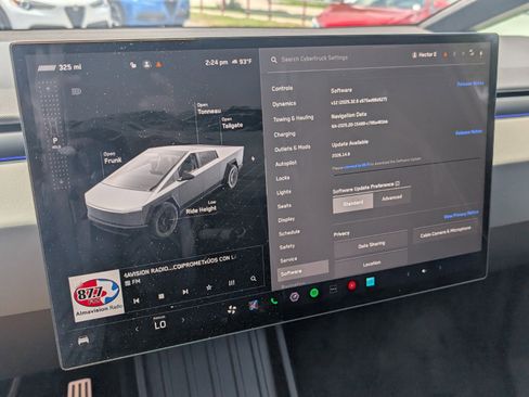 Used 2025 Tesla Cybertruck AWD Crew Cab image 27