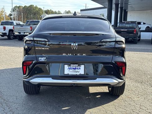 Used 2025 Buick Envista Avenir image 9