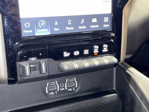 Used 2023 RAM 3500 Laramie AWD/4WD image 24