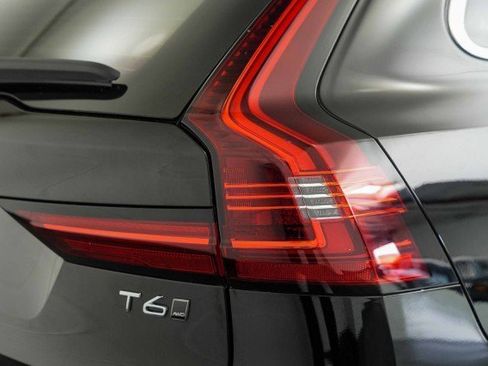 Used 2021 Volvo V90 T6 Inscription w/ Climate Package image 13