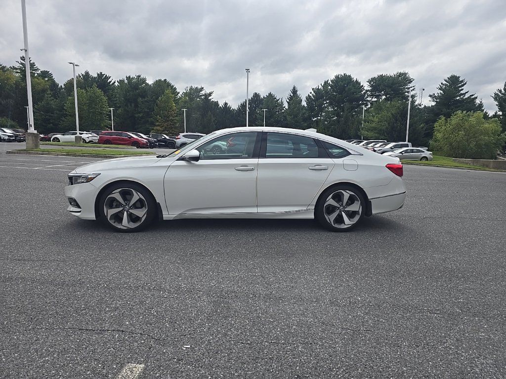 Used 2019 Honda Accord Touring image 5