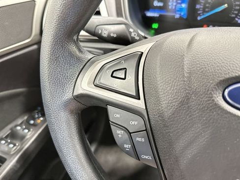 Used 2020 Ford Fusion SE FWD image 37
