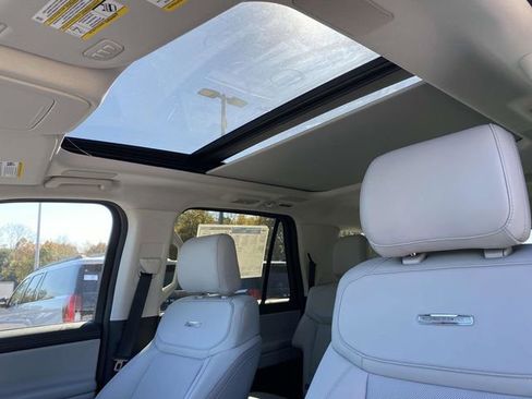 New 2025 Ford Expedition Max Platinum w/ Driver's Package image 12