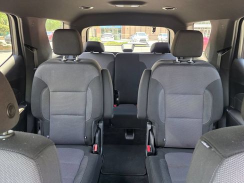 Certified 2023 Chevrolet Traverse LT FWD image 27