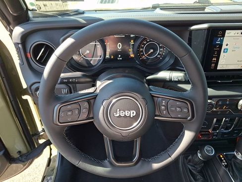New 2026 Jeep Gladiator Rubicon AWD/4WD image 13