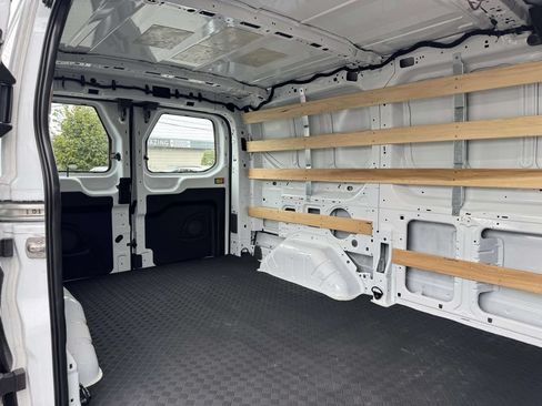Used 2025 Ford Transit 250 Low Roof w/ Exterior Upgrade Package RWD image 16