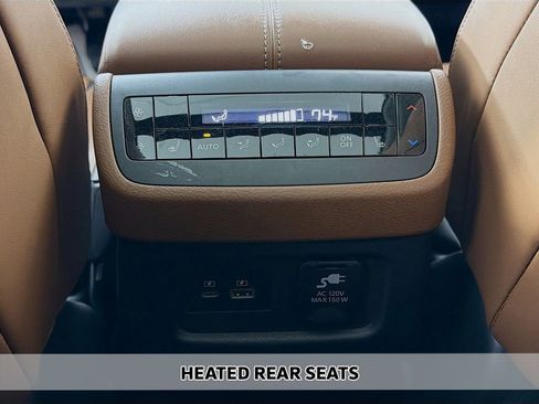 Used 2022 Nissan Pathfinder Platinum w/ Cargo Package image 10