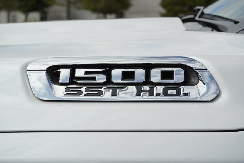 Used 2025 RAM 1500 Limited AWD/4WD image 9