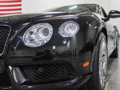 Used 2013 Bentley Continental GT image 32