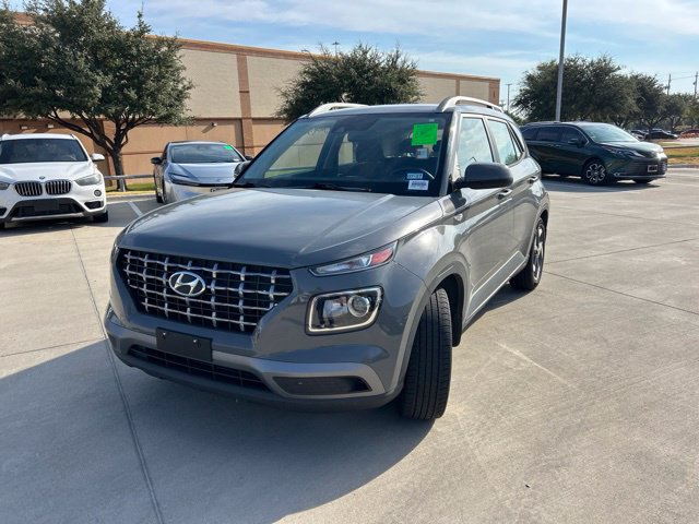 Used 2021 Hyundai Venue SEL FWD image 6
