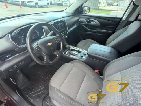 Used 2018 Chevrolet Traverse LT FWD image 9