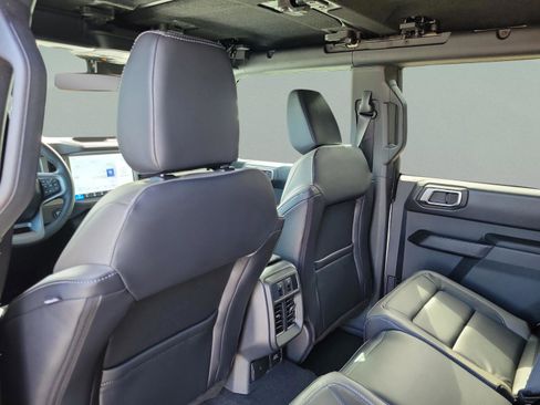 New 2025 Ford Bronco Outer Banks image 15