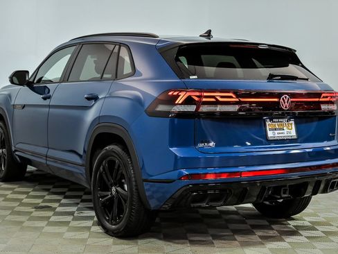 Certified 2025 Volkswagen Atlas Cross Sport SEL R-Line AWD/4WD image 6