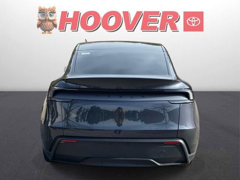 Used 2026 Tesla Model Y 2WD image 3