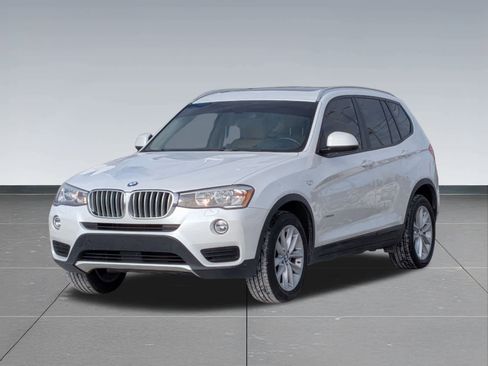 Used 2017 BMW X3 xDrive28i image 10