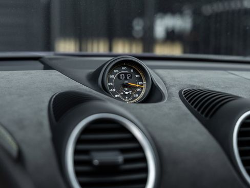 Certified 2025 Porsche 718 Cayman GT4 RS RWD image 49