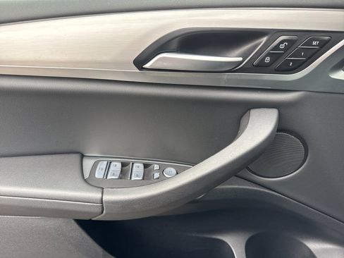 Used 2023 BMW X3 xDrive30i w/ Convenience Package image 11