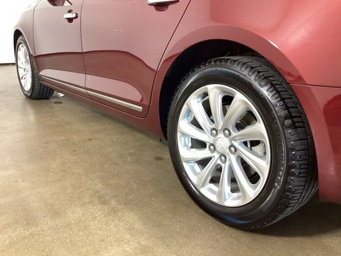 Used 2015 Buick LaCrosse Leather FWD image 15