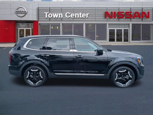 Used 2024 Kia Telluride S w/ S Sunroof Package FWD image 8