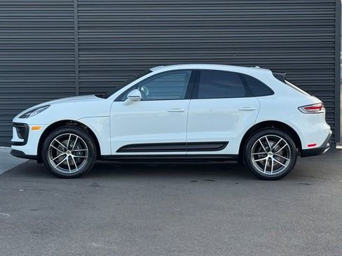 Used 2026 Porsche Macan AWD/4WD image 2