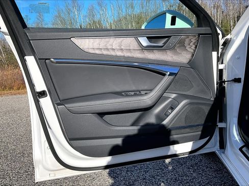 Used 2024 Audi A6 Premium Plus image 21