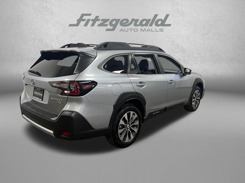 Used 2025 Subaru Outback Limited XT w/ Popular Package #2 AWD/4WD image 5