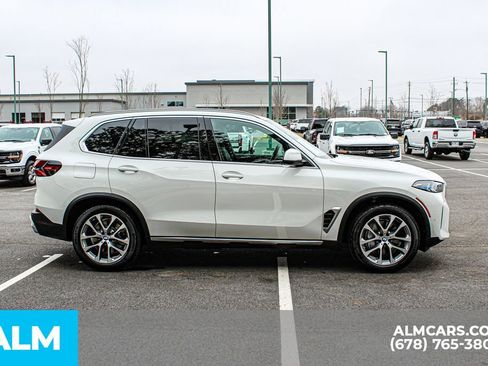 Used 2026 BMW X5 xDrive50e w/ Executive Package image 8