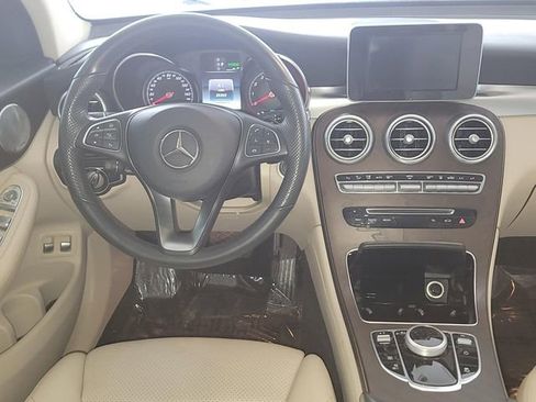 Used 2019 Mercedes-Benz GLC 350e 4MATIC image 15