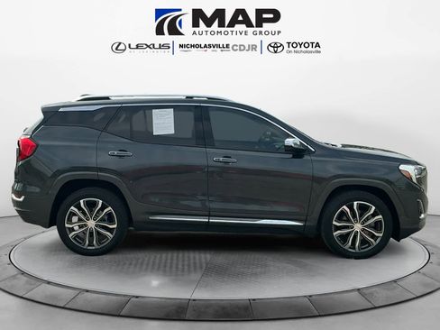Used 2019 GMC Terrain Denali w/ Advanced Safety Package FWD image 6