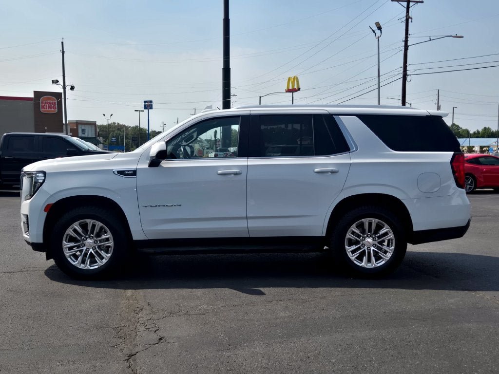 Used 2022 GMC Yukon SLE AWD/4WD image 2