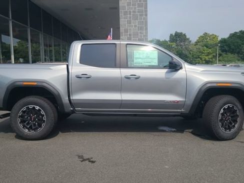 New 2026 GMC Canyon AT4 AWD/4WD image 8