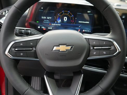 New 2026 Chevrolet Equinox LT image 12