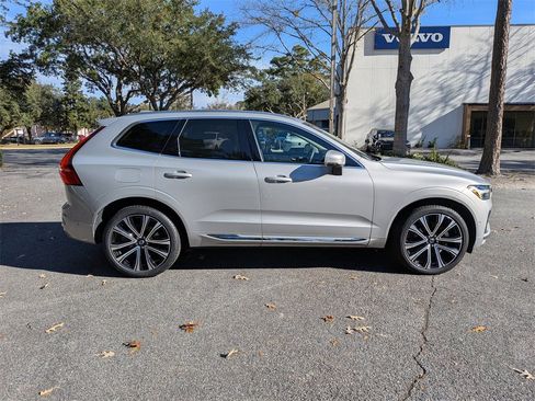 Certified 2023 Volvo XC60 B5 Ultimate w/ Climate Package image 3