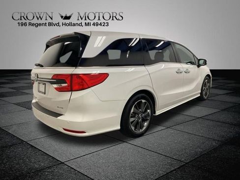Certified 2023 Honda Odyssey Elite image 2