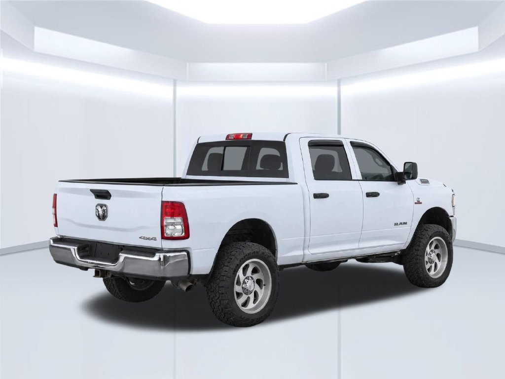 Used 2022 RAM 2500 Tradesman w/ Chrome Appearance Group AWD/4WD image 4