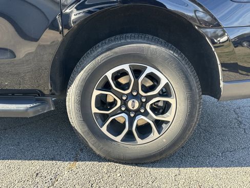 Used 2024 Ford Expedition Max XLT image 20