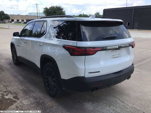 Used 2022 Chevrolet Traverse RS FWD image 6
