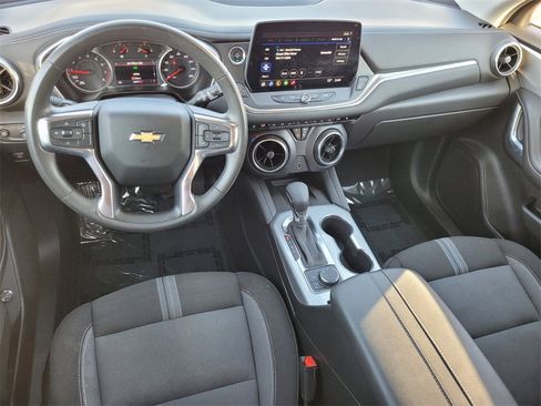 Certified 2024 Chevrolet Blazer LT w/ Convenience Package image 10