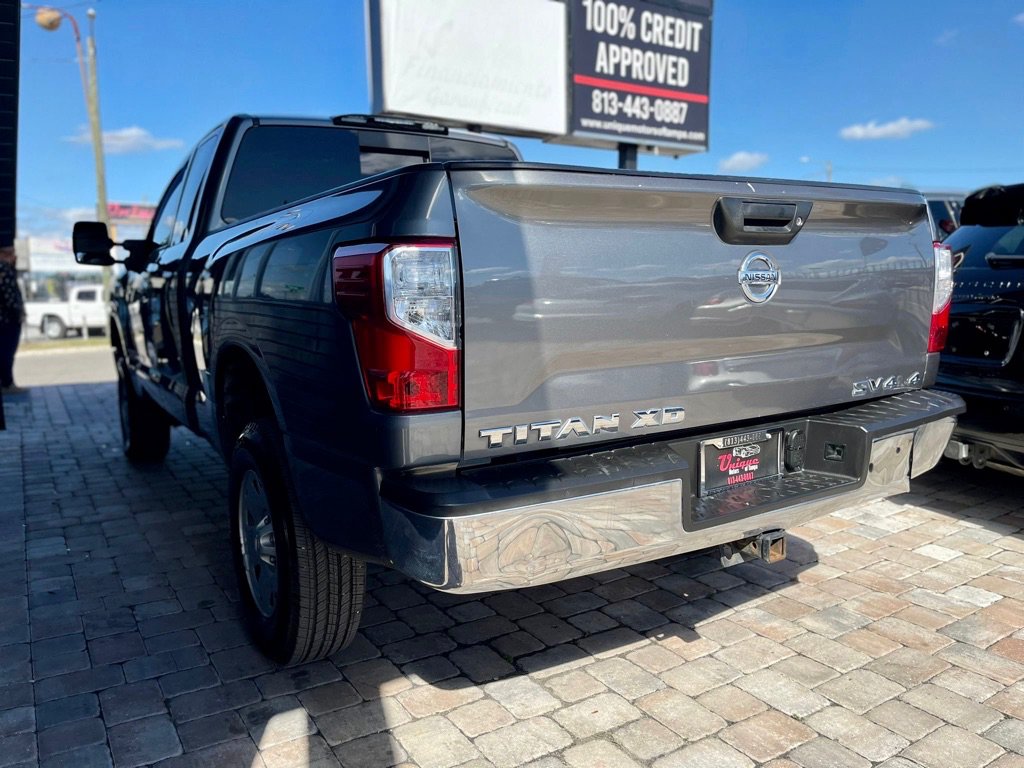 Used 2017 Nissan Titan SV AWD/4WD image 46
