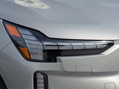 New 2025 Volvo EX90 Ultra image 10