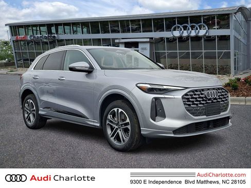 Used 2025 Audi Q5 Premium Plus w/ Premium Plus image 1