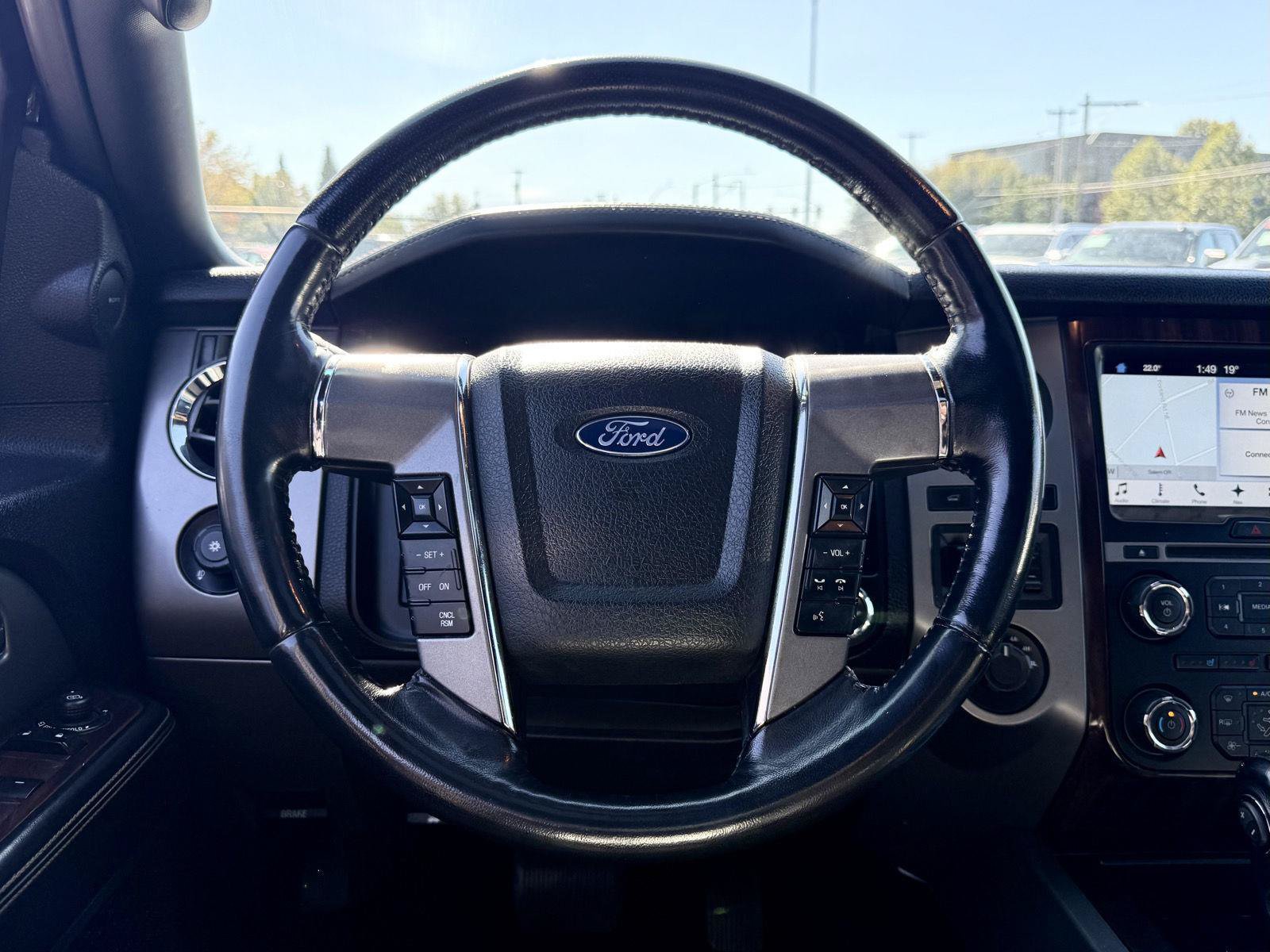 Used 2017 Ford Expedition Max Platinum AWD/4WD image 22